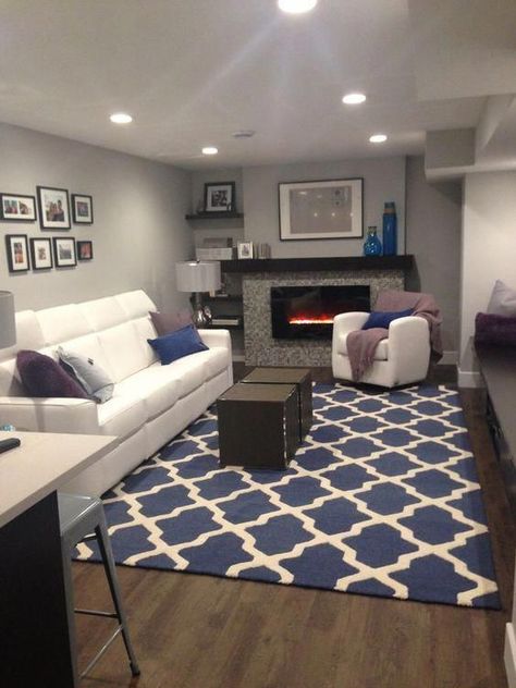 Decorating with Color: Navy Blue! - Beneath My Heart #rugs Patterned Wall To Wall Carpet, Blue Carpet Living Room, Curtains In Bedroom, Navy Rug Living Room, Blue Carpet Bedroom, Blue Rugs Living Room, Dining Room Navy, Indoor Outdoor Living Room, Carpet Diy