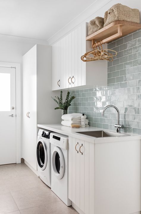 Organization Laundry Room, Laundry Bathroom Combo, Perfect Laundry Room, Organization Laundry, Laundry Makeover, Small Laundry Room Makeover, Closet Laundry, Laundry Ideas, Laundry Room Wallpaper