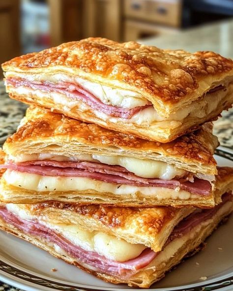 Comfort Classics Kitchen Pillsbury Sandwich Recipes, Italian Sub Squares Delish, Health Supper Ideas, Hearty Lunch Ideas For Work, Italian Sub Squares With Crescent Rolls, Dinner On The Go For Kids, Classic Lunch Ideas, Light Sandwich Ideas, Lunch Recipes Sandwich