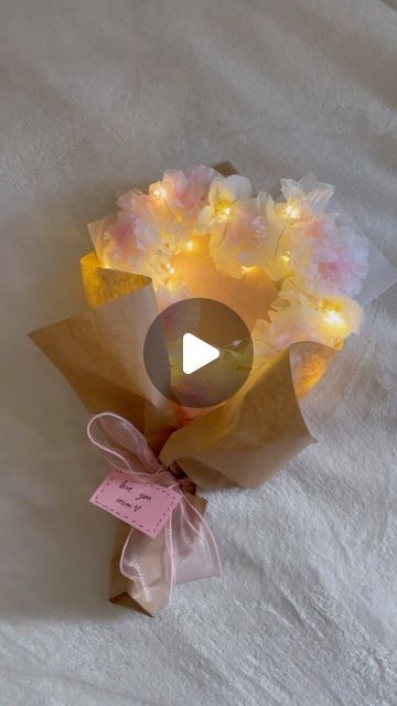 Derya🥐🥐 on Instagram: "Free DIY gift idea for Mother’s Day💞🌸🎀" Mother Day Homemade Gifts, Gift For My Mom Birthday, Free Mothers Day Gift Ideas, Free Mother’s Day Gift Ideas, Mom Birthday Diy Gifts, Birthday Ideas For Mom Diy, Mom’s Day Gift Ideas Diy, Homemade Gift For Mother's Day, Diy Mothersday Gifts Diy