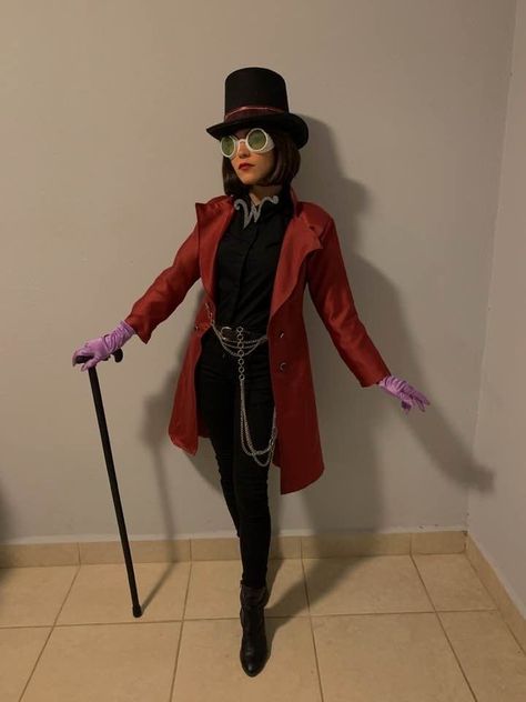 Costume With Cape For Women, Silly Halloween Costumes For Women, Halloween Villain Costumes, Trending Halloween Costumes 2023, Willy Wonka Halloween, Willy Wonka Costume, Halloween Costumes Women Creative, Horror Halloween Costumes, Diy Kostüm