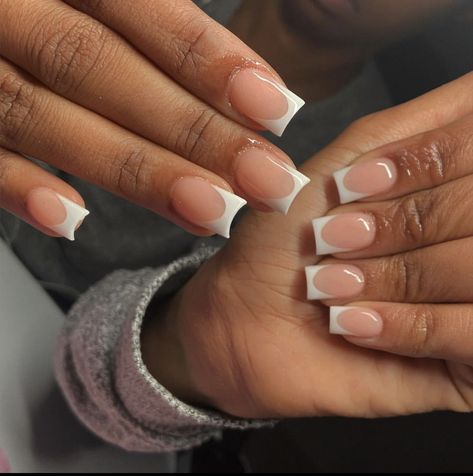 White Shirt French Tip Nails, Shirt White French Tip Nails, Shirt White Acrylic Nails, White French Tip Styles, White Tip Acrylic Nails Short, Gel X Nail French Tip, Short Acrylic French, White French Tip Square Nails Short, White Nails Tip