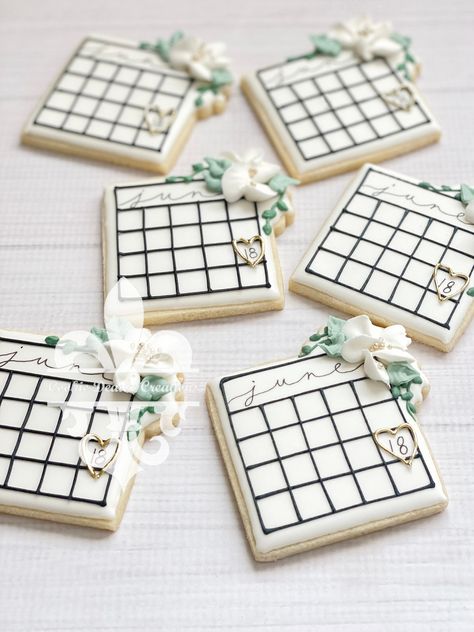 PLEASE CONTACT ME FOR AVAILABILITY We typically book 2-3 weeks in advance. This listing is for 1 Dozen Wedding/Bridal Calendar Floral Greenery style cookies. The cookies are individually wrapped and heat sealed for freshness. These would be wonderful wedding favors! You will receive: (12) Wedding Calendars with Floral and Greenery Accents with a touch of Gold The cookies are made to order, so they are always fresh and soft! Calendar Cookies Bridal, Cookies With Wedding Date, Wedding Calendar Cookies, Calendar Cookies Save The Date, Wedding Date Cookies Decorated, Personalized Cookies Wedding, Save The Date Cookies Wedding, Cute Wedding Cookies, Greenery Wedding Cookies