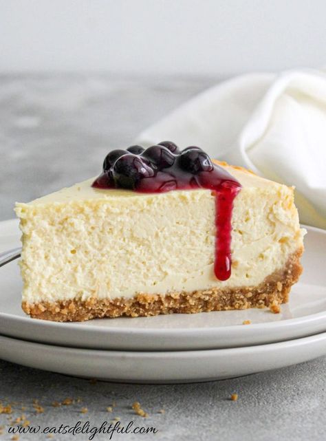 Copycat Cheesecake Factory Cheesecake, Cheesecake New York Style, Ny Cheesecake Recipe, Nyc Cheesecake, Cheesecake From Scratch, New York Style Cheesecake Recipe, Cheesecake Factory Cheesecake, Recipe For Cheesecake, Cheesecake New York