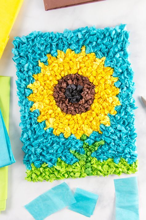 Tissue Paper Art, Green Tissue Paper, Fun Summer Crafts, Sunflower Crafts, Tissue Paper Crafts, Paper Sunflowers, Inexpensive Crafts, Balloon Crafts, Paper Flower Crafts