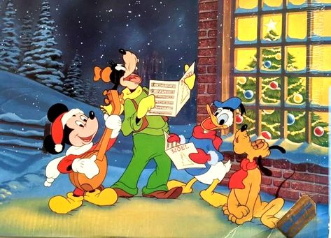 Disney Christmas Movies, Disney Merry Christmas, Waiting For Christmas, Cute Christmas Wallpaper, Mickey Christmas, Mickey Mouse Christmas, Christmas Feeling, Old Disney, Old Christmas