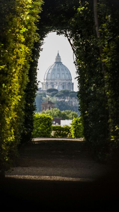 Nikon D80, shot from the key hole :) Rome Nikon D80, Key Hole, Nikon, Taj Mahal, Rome, Key, Building, Travel