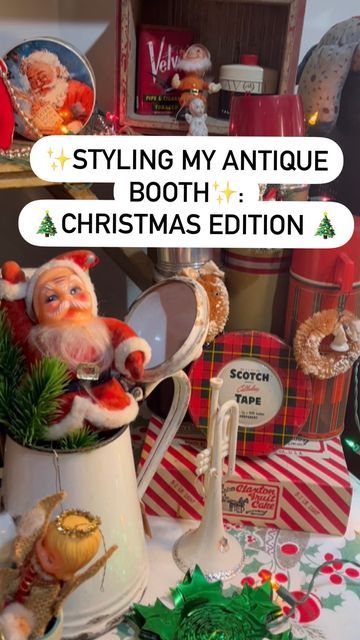 Displaying Vintage Ornaments, Vintage Booth Christmas Display Ideas, Christmas Vintage Booth Display, Christmas Vintage Booth, Display Vintage Ornaments, Vintage Christmas Booth Display Ideas, Vintage Christmas Tins, Vintage Christmas Displays, Antique Booth Christmas