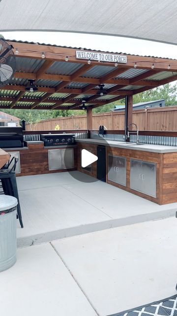 Lizzy Ahlbrandt on Instagram: "#porch #patio #backyard #grill #grilling #grillmasters #bbq #bbqs #bbqlovers #patiodesign #patiofurniture #porchdecor #porchinspo #raleigh #fuquayvarina #charleston #charlotte #northcarolina #outdoorkitchen #outdoorkitchens #outdoorcooking #blackstone #traeger #bbqpit #bbqporn" Outdoor Grill Area Diy, Bbq Ideas Backyard, Outdoor Cooking Fireplace, Backyard Grilling Area, Outdoor Bar And Grill, Outdoor Grill Island, Backyard Grill Ideas, Barbeque Design, Backyard Grill