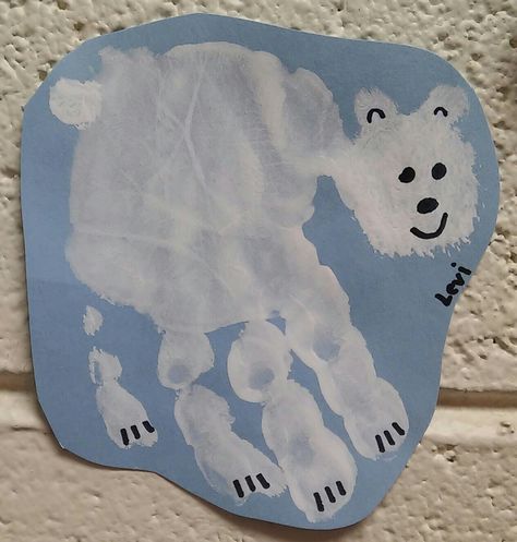 Polar Bear Craft Preschool, Handprint Polar Bear, Polar Bears Preschool, Bear Crafts Preschool, Polar Bears Activities, Arctic Animals Preschool, Polar Bear Theme, Arctic Animals Crafts, Winter Animal Crafts