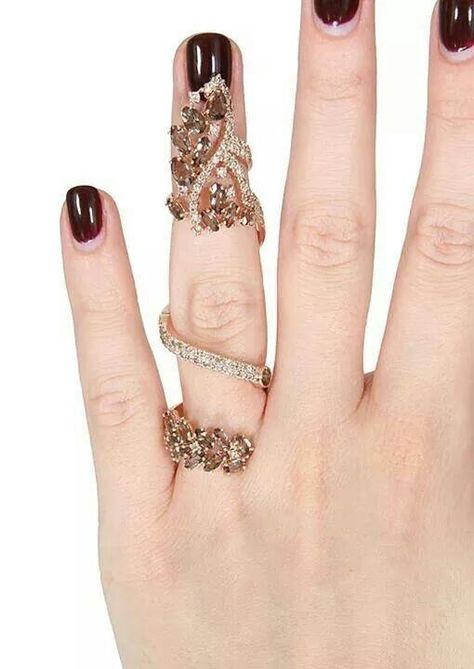 Dark Ring, Palm Cuff, Dark Rings, Full Finger Rings, Brown Diamonds, Long Ring, Nails Blue, Hand Bracelet, Brown Diamond