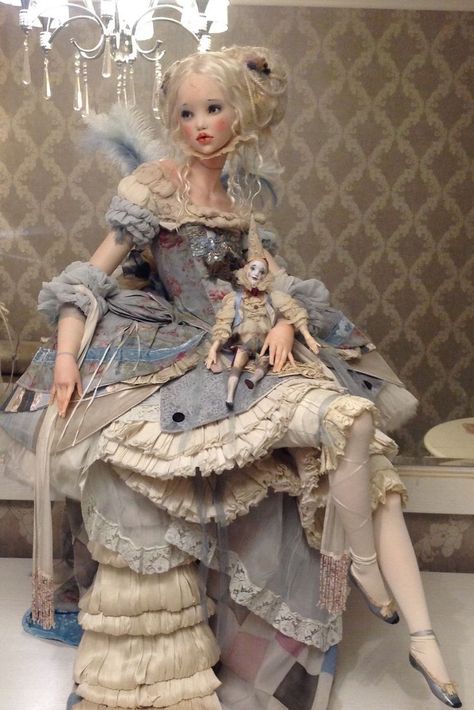 Alisa Filippova, Rococo Fashion, Vintage Clown, Photographie Portrait Inspiration, Clown Costume, Art Dolls Handmade, Artist Doll, Old Fashion, Pretty Dolls