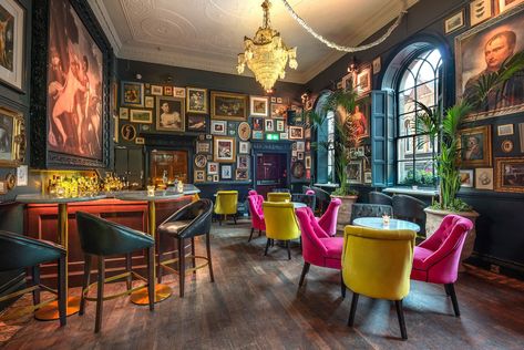 Our top recommendations for the best bars in Dublin, Ireland with pictures, reviews, and details. Find the best spots to drink, including fun, trendy, rooftop bars and more. Wooden Partitions, Temple Bar, Old Pub, London Pubs, Leather Stool, Best Bars, Bar Interior, Conde Nast Traveler, Wine List