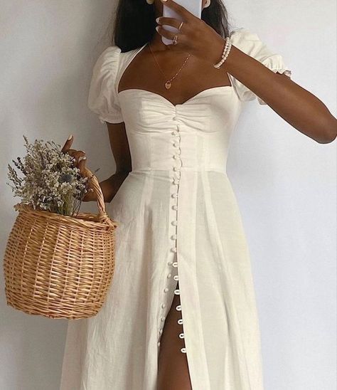 cute white summer dress #summerootd #style Era Victoria, Summer Dress Trends, Dresses Aesthetic, Cottagecore Fashion, Vestidos Vintage, Blonde Bobs, Puff Sleeve Dresses, Eyes Design, White Dress Summer