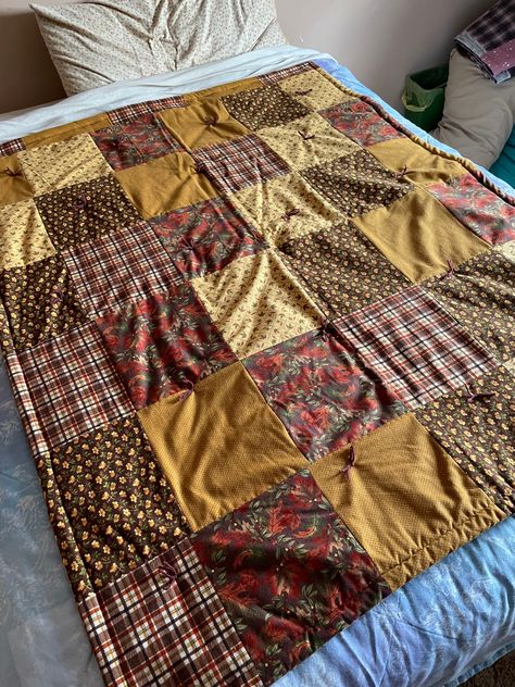 Twin size throw quilt with unique cotton patchwork, hand sewn with love! Perfect for snuggling on the couch, super soft and warm, with some flannel patches as well. Puffer Quilt Blanket, Autumn Quilts Patterns, Corduroy Quilt, Unique Quilt Patterns, Patchwork Blankets, Patchwork Aesthetic, Thick Quilt, Hand Sewn Quilt, Fall Patchwork