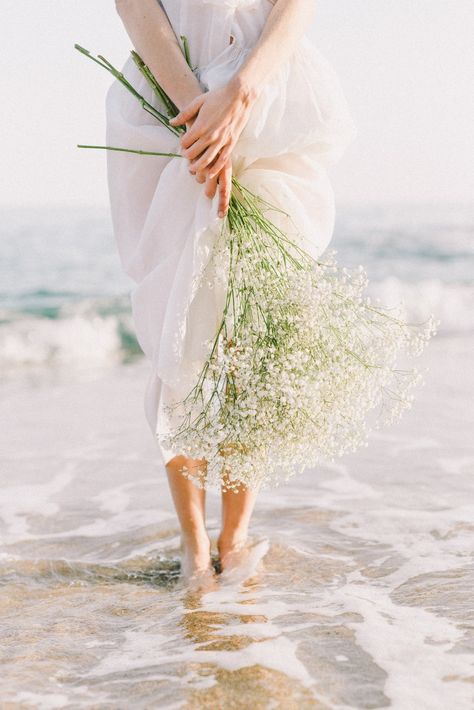 Jumpsuit Bride, French Bride, Apple Orchard Wedding, Barefoot Bride, Lace Tulle Wedding Dress, Small Beach Weddings, Bride Jumpsuit, Bride Dress Vintage, Short Hair Bride