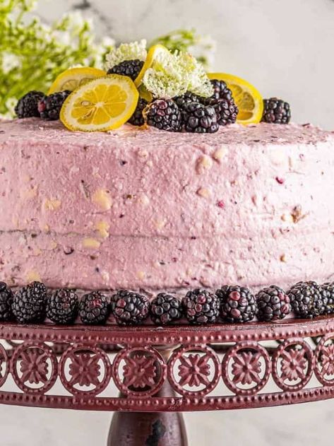 Lemon Blackberry Cake Story - Easy Dessert Recipes Lemon Blackberry Cake, Blackberry Cake Recipe, Cake Recipes Uk, Blackberry Lemon, Lemon Pudding Cake, Blackberry Cake, Cake Story, Cake Storage, Easy Dessert Recipes