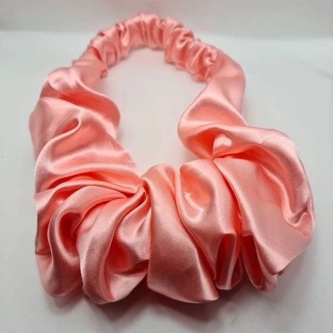 Head band scrunchies Available as seen✅ For 3000 naira #viral #scrunchiestyle #smallbusinessowner #abeokutavendors Satin Headband Hairstyles, Crochet Hairband Pattern, Scrunchie Business, Bisnis Ideas, Twisted Knot Headband, Hair Ads, Ruffle Headband, Scrunchie Headband, Silk Hair Bonnets