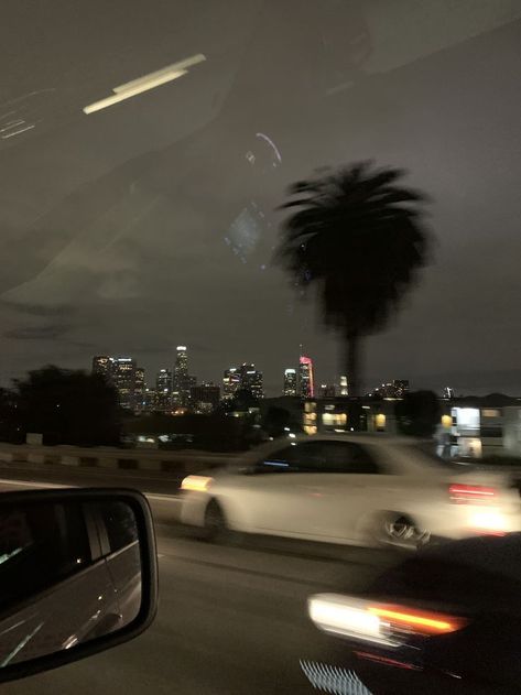 Emotional Photography, City Vibe, Night Vibes, Iphone Wallpaper Vintage, Night Driving, Dream City, Night City, Night Aesthetic, Instagram Highlight Icons