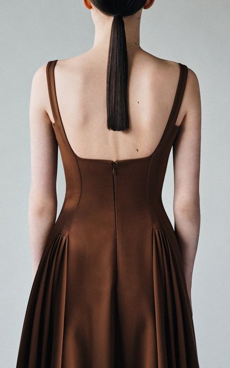 Ny Outfits, Emilia Wickstead, Couture Details, Glam Dresses, Western Dresses, Mode Inspiration, Looks Vintage, Backless Dress Formal, Moda Operandi