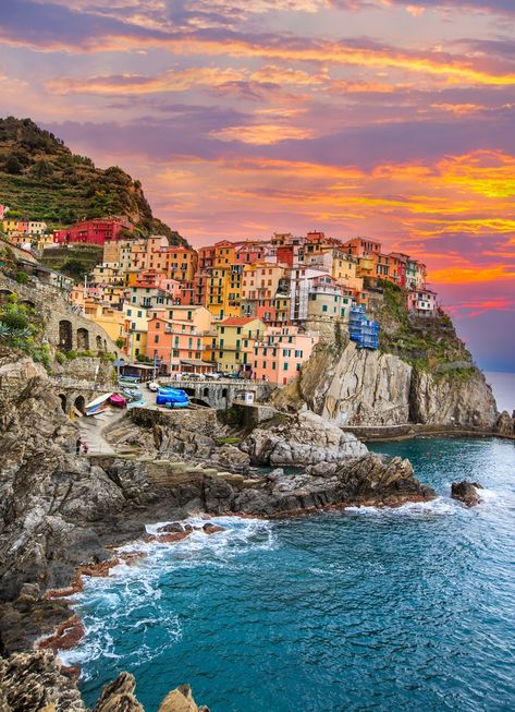 15 Best Things to Do in La Spezia (Italy) - The Crazy Tourist Cinque Terre, European Bucket List, Coast Italy, Travel Through Europe, Cinque Terre Italy, Breathtaking Places, Europe Travel Tips, Travel Writer, Beautiful Places To Travel