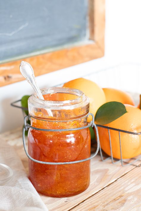 Old Fashioned Orange Marmalade Recipe Homemade Orange Marmalade Recipe, Orange Jam Recipes, Homemade Marmalade, Orange Marmalade Recipe, Orange Jam, Marmalade Recipe, Home Canning Recipes, Homemade Strawberry Jam, Homemade Food Gifts