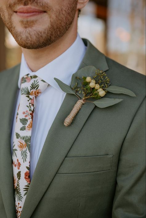 Olive Groomsmen Suits, Earth Tone Suit Men Wedding, Sage Green And Rust Wedding Groomsmen, Safe Green Groomsmen Attire, Tan Wedding Suits With Green, Sage Green Groomsmen Suits, Sage Green Mens Wedding Attire Casual, Olive Green Suits For Men Wedding, Olive Green Mens Suit