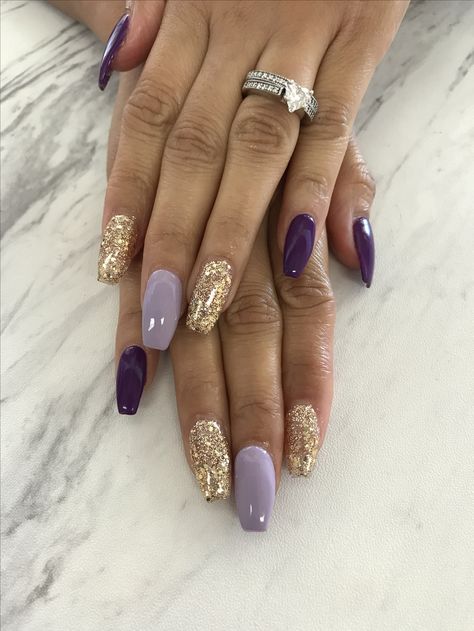 Purple and gold Good And Purple Wedding, 2 Tone Purple Nails, Purple And Gold Dip Nails, Purple Fall Nails Ideas, Nail Designs Purple And Gold, Purple Nails With Gold Accent, Purple Nails With Gold Glitter, Purple And Gold Fall Nails, Purple And Copper Nails