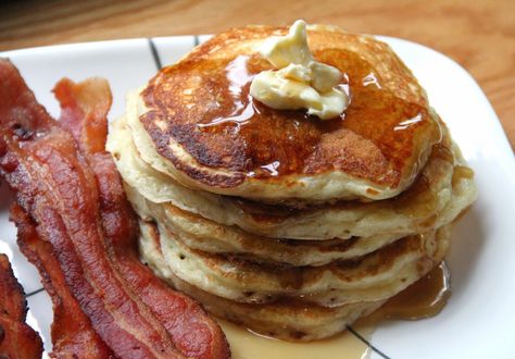 Pancakes And Bacon Aesthetic, Bacon And Pancakes, Pancakes With Bacon, Bacon Pancakes, Pancakes And Bacon, Food Therapy, Food Is Fuel, Food Obsession, Interesting Food Recipes