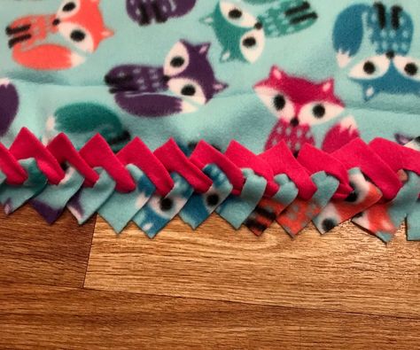 Making A Fleece Tie Blanket No Sew, Braided Tie Blanket, Braided Edge Fleece Blanket, Baby Tie Blanket, Fleece Pillow No Sew, Fleece Blanket With Crochet Edging, No Sew Blankets Fleece How To Make, Fleece Blanket Edging Ideas, Tie Blankets Fleece Ideas