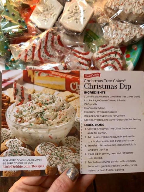 Christmas Tree Cake Dip, Tree Cake Dip, Christmas Tree Dip, Little Debbie Christmas Tree, Cookies And Candy, Christmas Dip, Cake Dip, Christmas Tree Cakes, Little Debbie