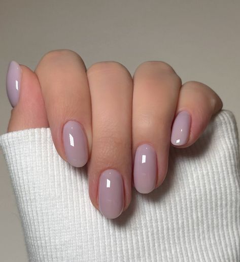 Need Nails, Lila Nails Lavender, Nail Designs Light Purple, Milky Lavender Nails, Milky Purple Nails, Glaze Nails, American Manicure, Lilac Nails, Nagellack Trends