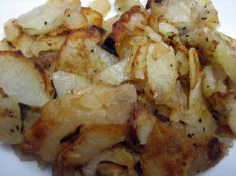 Fried Potatoes And Onions, Smothered Potatoes, Fried Potatoes Recipe, Healthy Potato, Potatoes And Onions, Healthy Potato Recipes, Potato Side Dishes, Onion Recipes, Potato Dishes