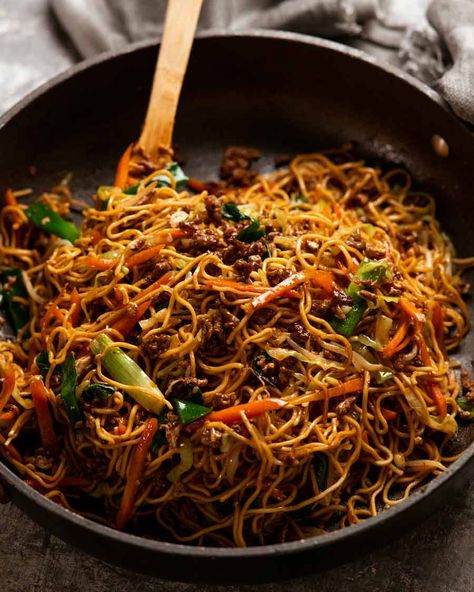 Freshly cooked Beef chow mein Asian Minced Beef, Cookrate Meat Recipes, Slow Cooker Mongolian Ground Beef Chow Mein, Minced Beef Stir Fry, Mince Chow Mein Recipe, Asian Minced Beef Recipes, Mince Recipe Ideas, Chow Mein Recipe Beef, Ground Beef Asian Noodles