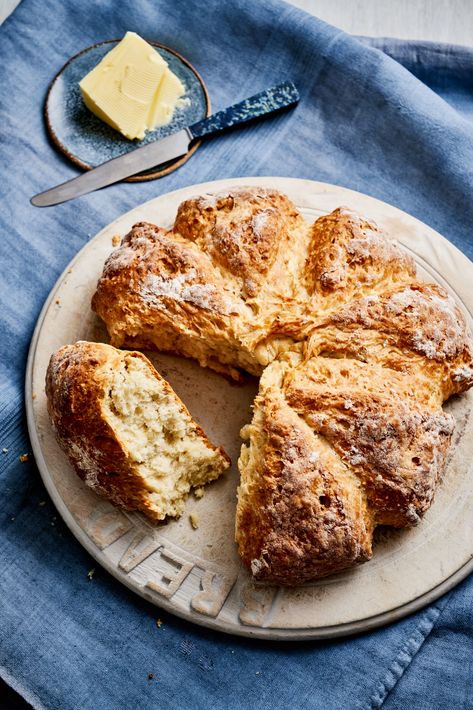 Nadiya Hussain’s Soda Bread Nadiya Hussain Soda Bread, Nadia Hussain Recipes, Nadiya Hussain Recipes, Iced Buns, Salad Cake, Buttermilk Bread, Chocolate Dishes, Individual Pies, Irish Cuisine