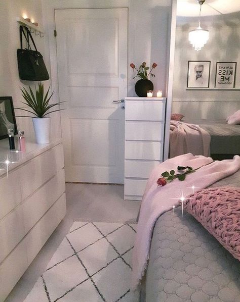 Interior Design Per La Casa, Pastel Decor, White Bedroom, Dream Rooms, Front Room, Dream Bedroom, Design Case, Bed Room