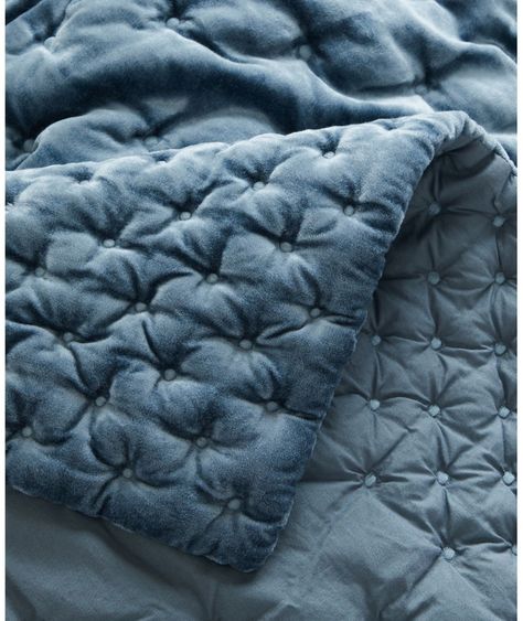 Blue Bedspread Ideas, Master Bedrooms Decor Cozy Relaxing Blue, Burglary Proof, Quilted Throws, King Size Bed Designs, Simple Bed Designs, Double Bed Designs, Bed Design Ideas, Velvet Bedspread