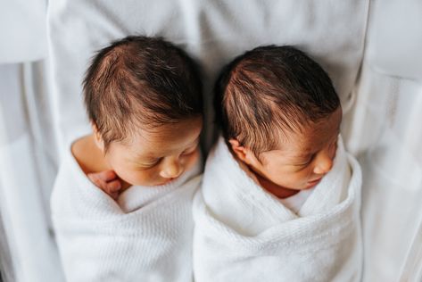 Fresh 48; Hospital session with twins Newborn Twins Hospital, Twin Baby Photos, Newborn Hospital Pictures, Twin Photography, Hospital Pictures, Baby Pictures Newborn, Newborn Hospital, Newborn Twins