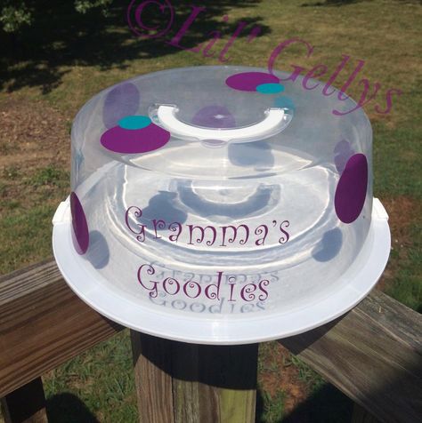 Personalized Cake Carrier with Lid,reusable items,reusable gifts,personalized gifts,custom gifts,custom items,grandparents day gifts,grandma by LillGellys on Etsy Cake Container, Grandparents Day Gifts, Cake Carrier, Personalized Cakes, Plastic Container, Gifts Personalized, Cake Servings, Kitchen Jars Storage, Grandparents Day