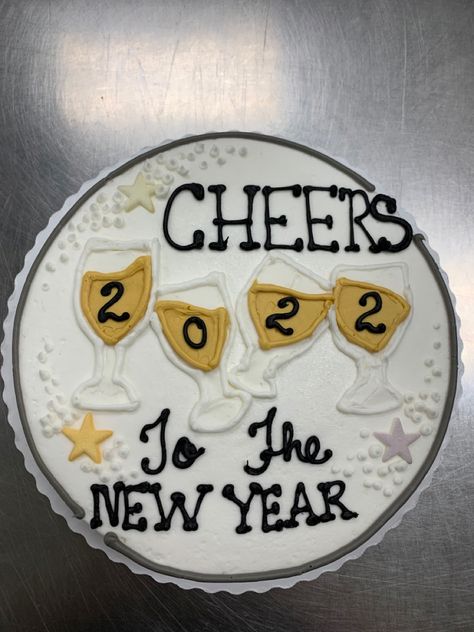 New Year Baked Goods, New Year Eve Cake Ideas, New Years Sheet Cake, New Years Cookie Cake Ideas, New Year’s Eve Cakes, New Years Cakes Ideas, New Years Eve Cakes, New Years Cake Design, New Year’s Eve Cake Ideas