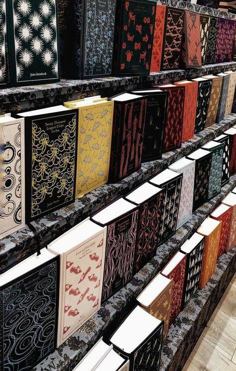 Penguin Classics Clothbound, Penguin Classics Aesthetic, Penguin Clothbound, Clothbound Classics, Penguin Clothbound Classics, Interior Home Design Ideas, Pretty Books, Ideas Bathroom Decor, Decor Ideas Kitchen