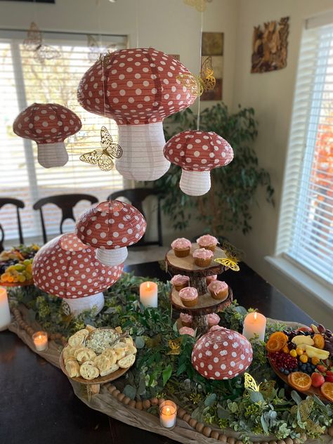 Cottage Core Gender Reveal, Mushroom Woodland Party, Woodland Tea Party Birthday, Woodland Forest Baby Shower Theme, Woodland Fairy Baby Shower Ideas, Cottage Core Decorations Party, Mushroom Bday Party, Mushroom Garden Party, Fairy Core Decoration Party