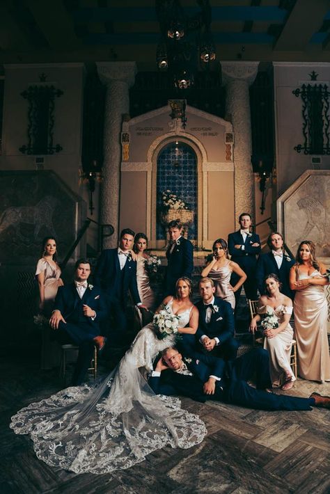 Wedding Picture Ideas Guests, Dark Regal Wedding, Dramatic Wedding Party Photos, European Romantic Wedding, Bridal Party Photos Groomsmen, Bridesmaid Editorial Photography, Group Shots Wedding, Wedding Photo With Wedding Party, Glam Wedding Photography