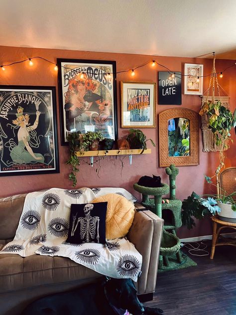 Dark Apartment Decor Aesthetic, Apartment Living Room Accent Wall, Girly Maximalist Living Room, Interior Design Eclectic Vintage, Earthy Home Inspiration, Early 20s Room Decor, Dark Maximalist Wall Decor, Indie Aesthetic Living Room, Creepy Living Room Aesthetic