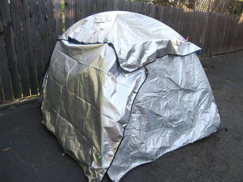 Camping Diy Projects, Camping Projects, Tent Camping Hacks, Small Tent, Camping Shelters, Bushcraft Camping, Diy Camping, Hammock Camping, Winter Camping