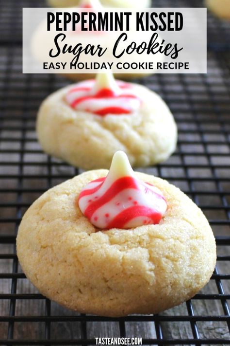 Hershey Kiss Sugar Cookies, Thumbprint Cookies Hershey Kiss, Cookies Thumbprint, Simple Holiday Cookie Recipes, Kiss Cookie Recipe, Easy Holiday Cookies, Peppermint Sugar Cookies, Peppermint Sugar, Kiss Cookies