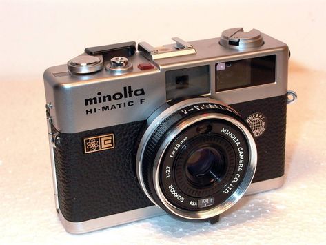 Vintage Cameras Photography, Vintage Camera Lens, Minolta Camera, Film Equipment, Photo Gear, Classic Camera, Old Cameras, Rangefinder Camera, Old Camera