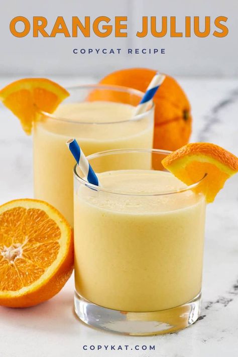 No need to go to the mall or Dairy Queen to get an Orange Julius when you can make one at home with this easy copycat recipe. Learn how to make an Orange Julius like the original one with a few ingredients from the grocery store. A great homemade smoothie to enjoy for breakfast or a snack. Copycat Orange Julius, Orange Julius Copycat Recipe, Mcdonalds Sweet Tea, Creamsicle Drink, Copycat Drink Recipes, Orange Julius Recipe, 40 Aprons, Frozen Drink Recipes, Frosty Recipe