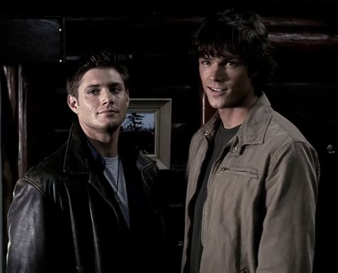 Winchester Brother, The Salvatore Brothers, Sam And Dean, Supernatural Wallpaper, Supernatural Pictures, Supernatural Dean Winchester, Sam And Dean Winchester, Winchester Supernatural, Sam Dean