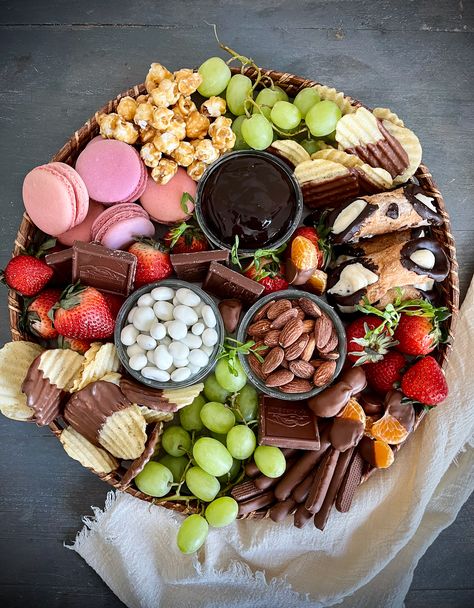 The Ultimate Dessert Grazing Board - Red Cottage Chronicles Dessert Grazing Board, Finger Desserts, Dessert Board, Mexican Snacks, Mini Macaron, Grazing Board, Dessert Platter, Party Food Buffet, Food Tech